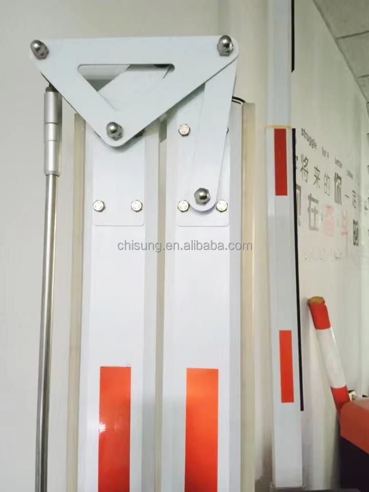180 Degree Folding Boom  — photo 2