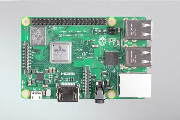 raspberry pi 3 model b+ — IoT 