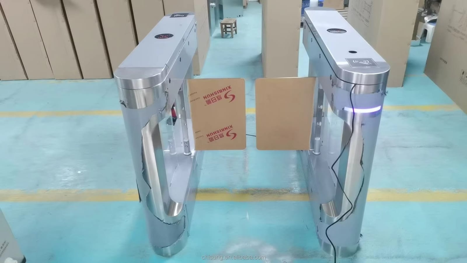 L-POWER Swift | Stainless Steel Automatic Swing Turnstile Gate Entrance Security with Elegant Glass Design — photo 6